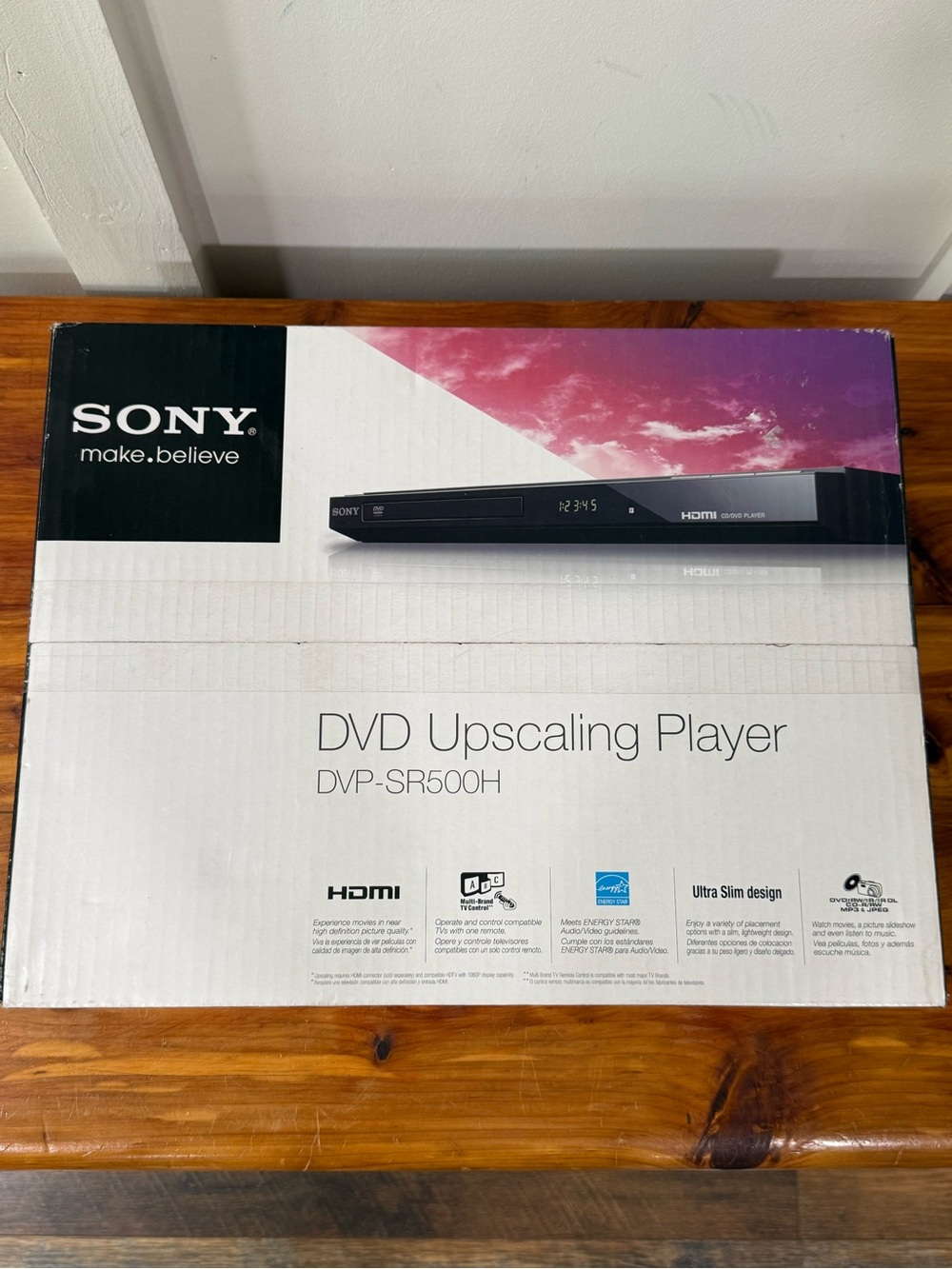 NIB Sony DVD Upscaling Player DVP-SR500H